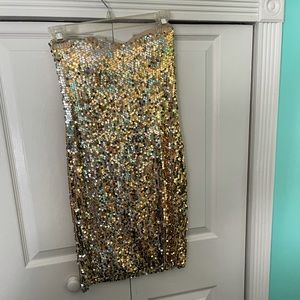 STRAPLESS GOLD / silver dress